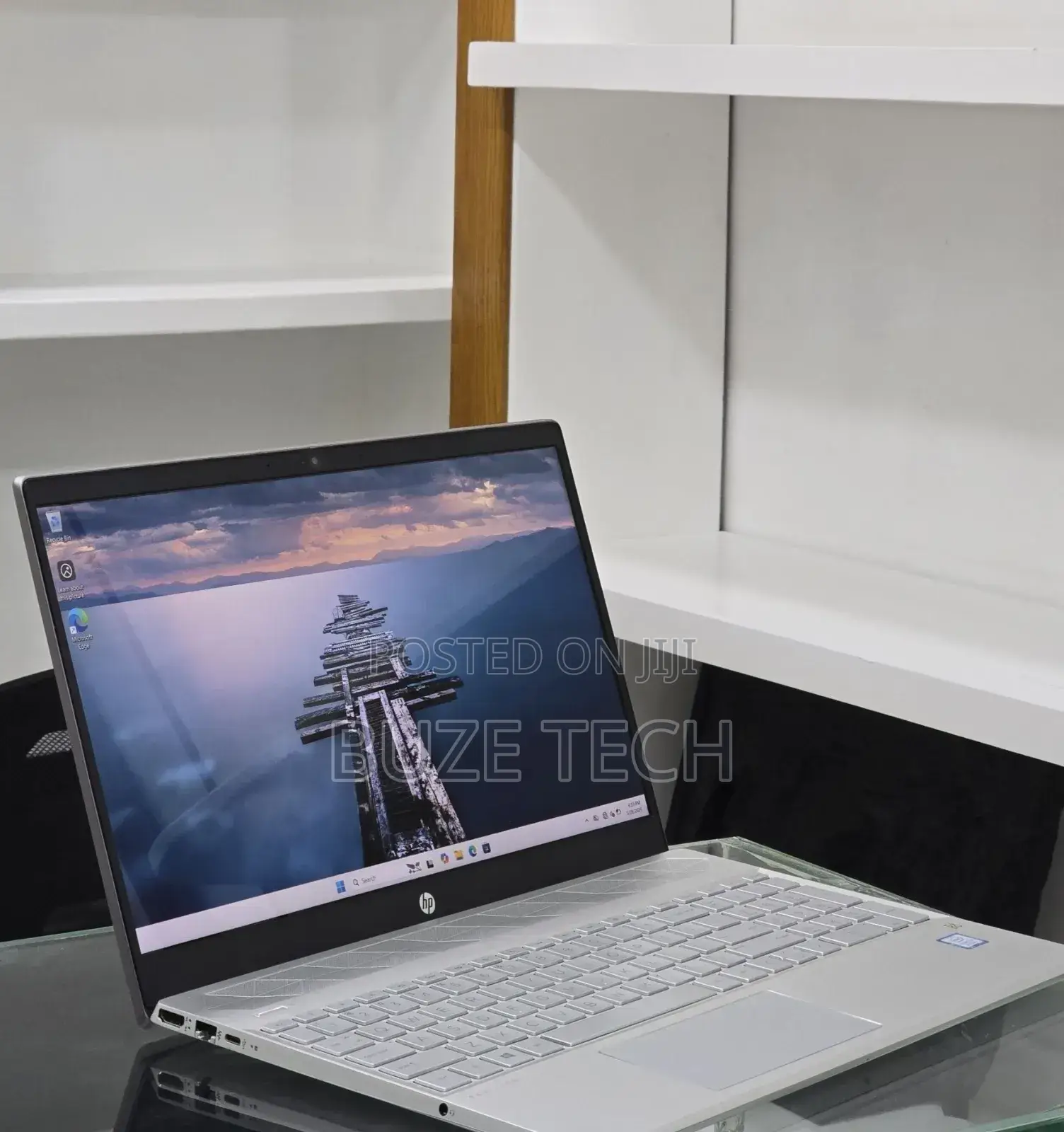 New Laptop HP Pavilion 15 8GB Intel Core i7 SSD 256GB