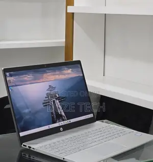 New Laptop HP Pavilion 15 8GB Intel Core i7 SSD 256GB