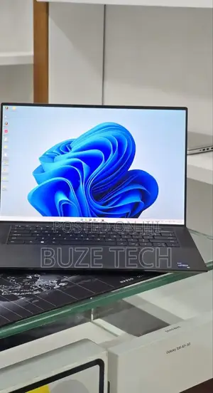 New Laptop Dell 16GB Intel Core i7 SSD 1T