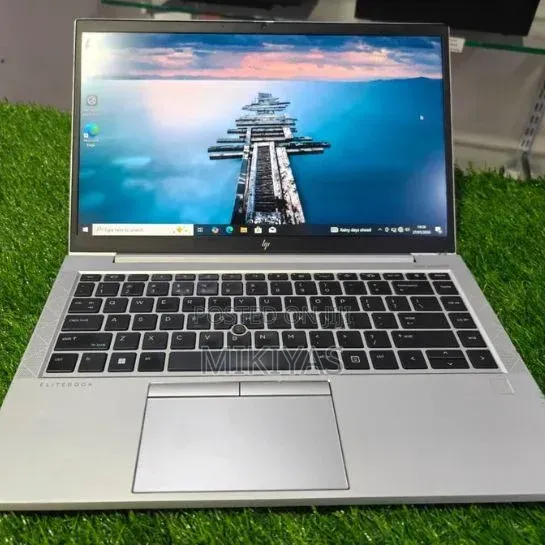 New Laptop HP EliteBook 840 8GB Intel Core i5 SSD 512GB