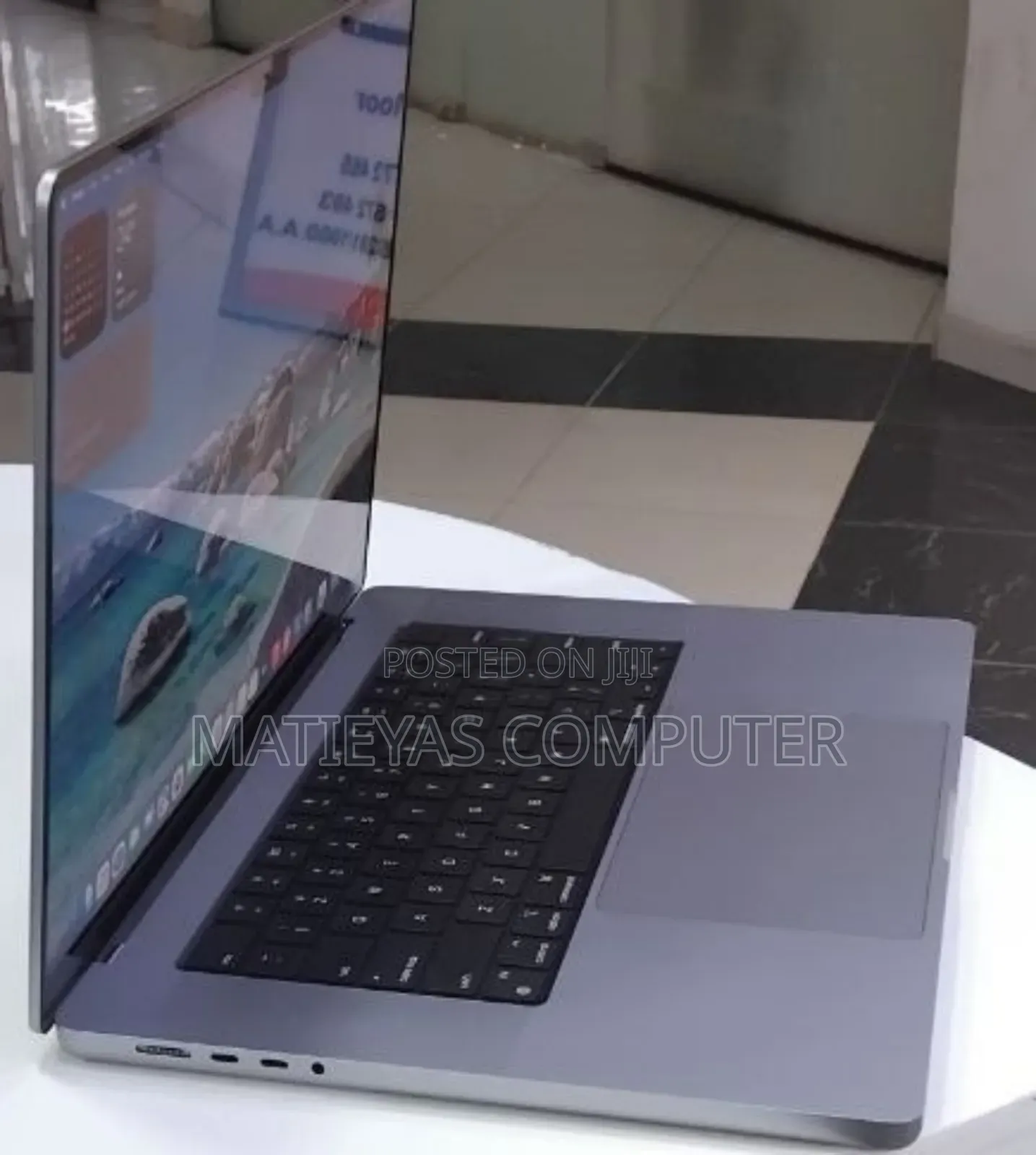 New Laptop Apple MacBook Pro 2021 M1 32GB Apple M1 Pro SSD 1T