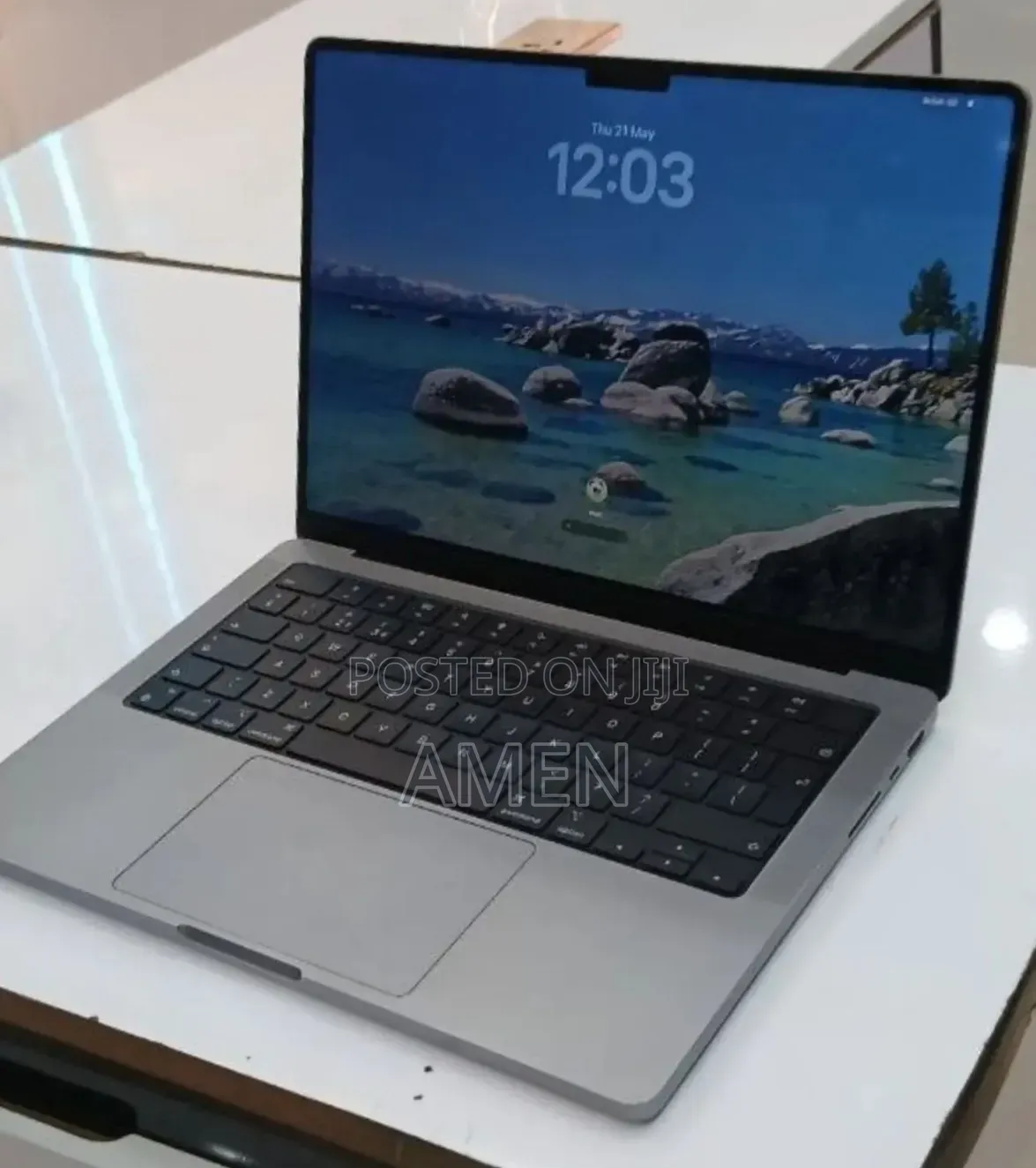 New Laptop Apple MacBook Pro 2020 M1 16GB Apple M1 SSD 512GB