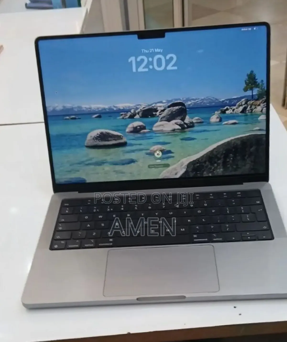 New Laptop Apple MacBook Pro 2020 M1 16GB Apple M1 SSD 512GB
