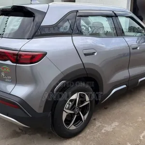 BYD Yuan Up 2025 Gray