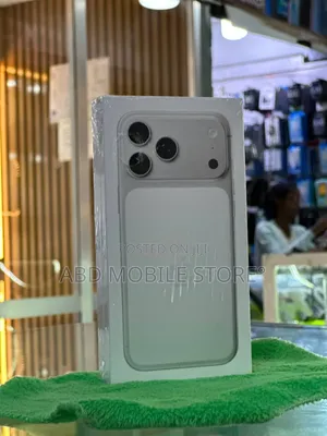 New Apple iPhone 17 Pro Max 256 GB Silver