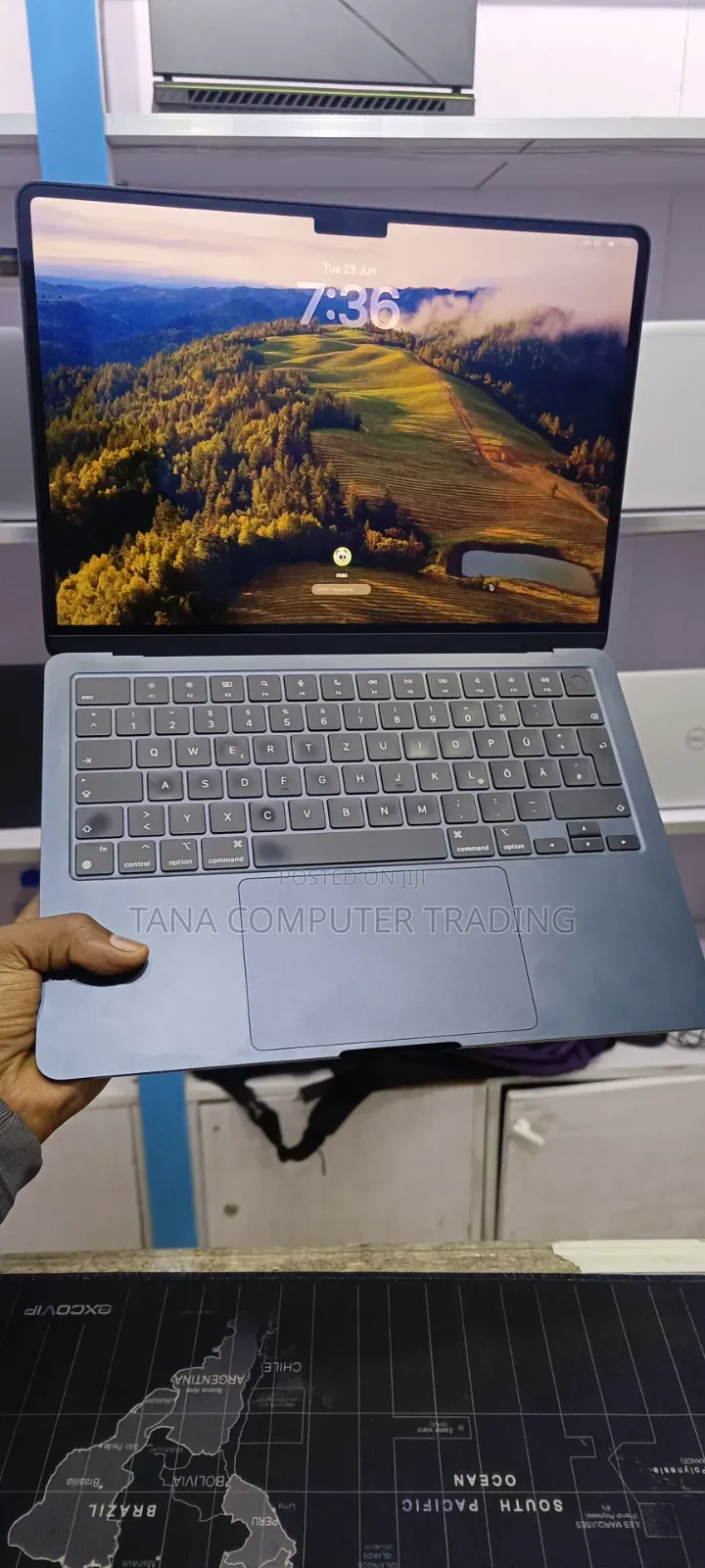 New Laptop Apple MacBook Air 2022 M2 16GB Apple M2 SSD 512GB