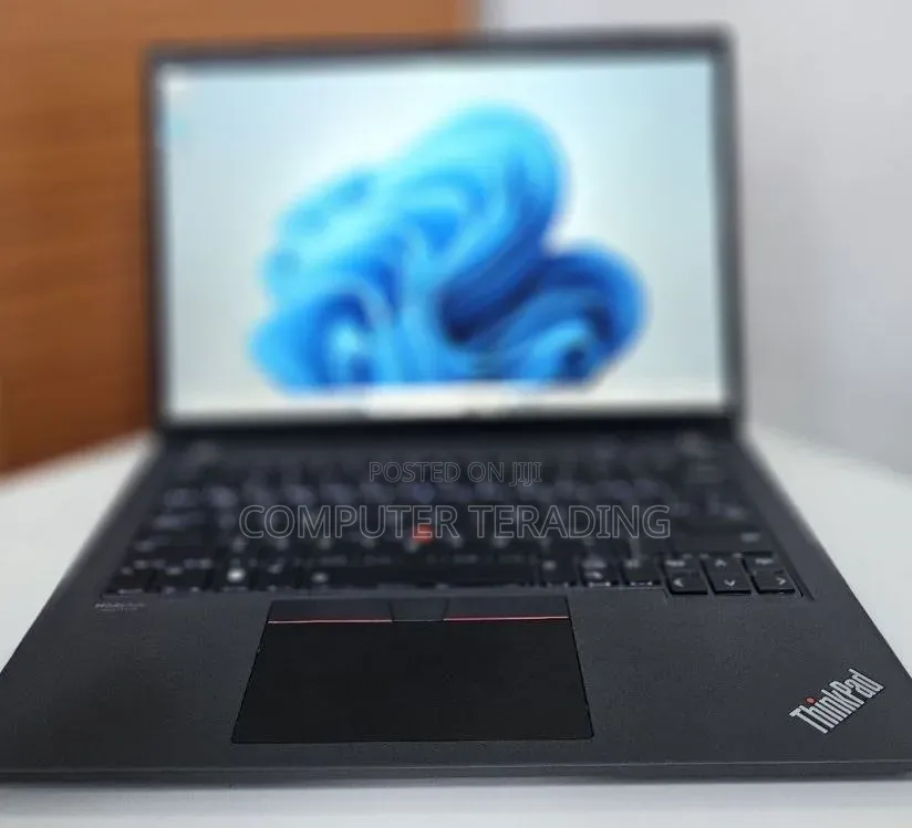 New Laptop Lenovo ThinkPad P14s 16GB Intel Core i7 SSD 512GB