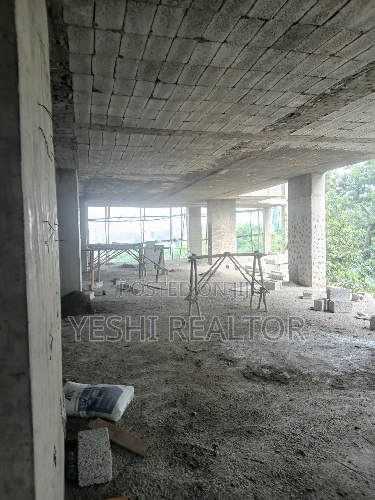 3bdrm Apartment in ኤማሮሽ ሪልስቴት, Arada for sale