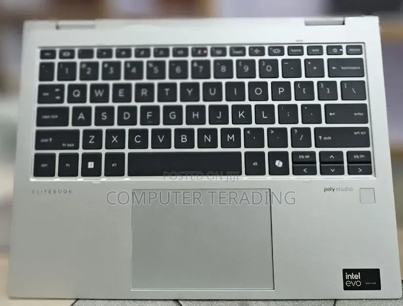 New Laptop HP Elitebook 830 G11 16GB Intel Core Ultra 7 SSD 512GB
