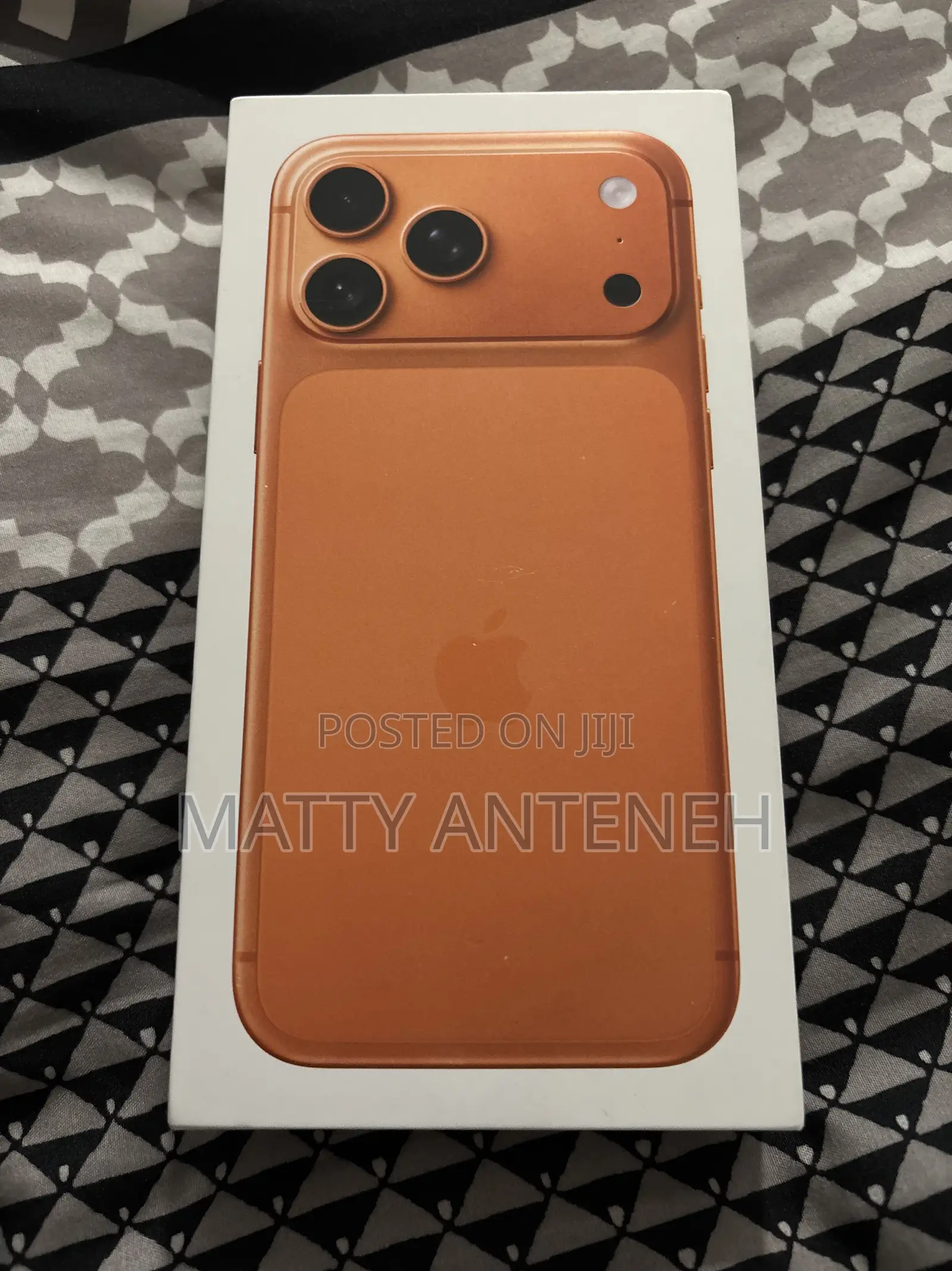 New Apple iPhone 17 Pro Max 256 GB Orange