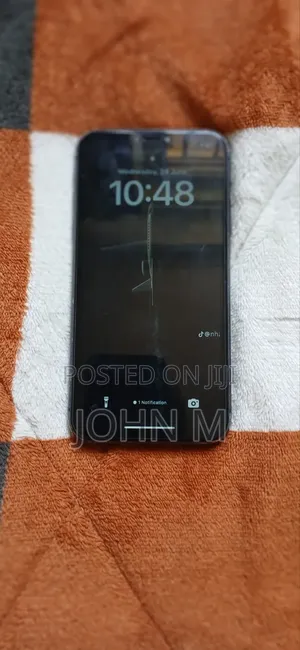 Apple iPhone 11 64 GB Black