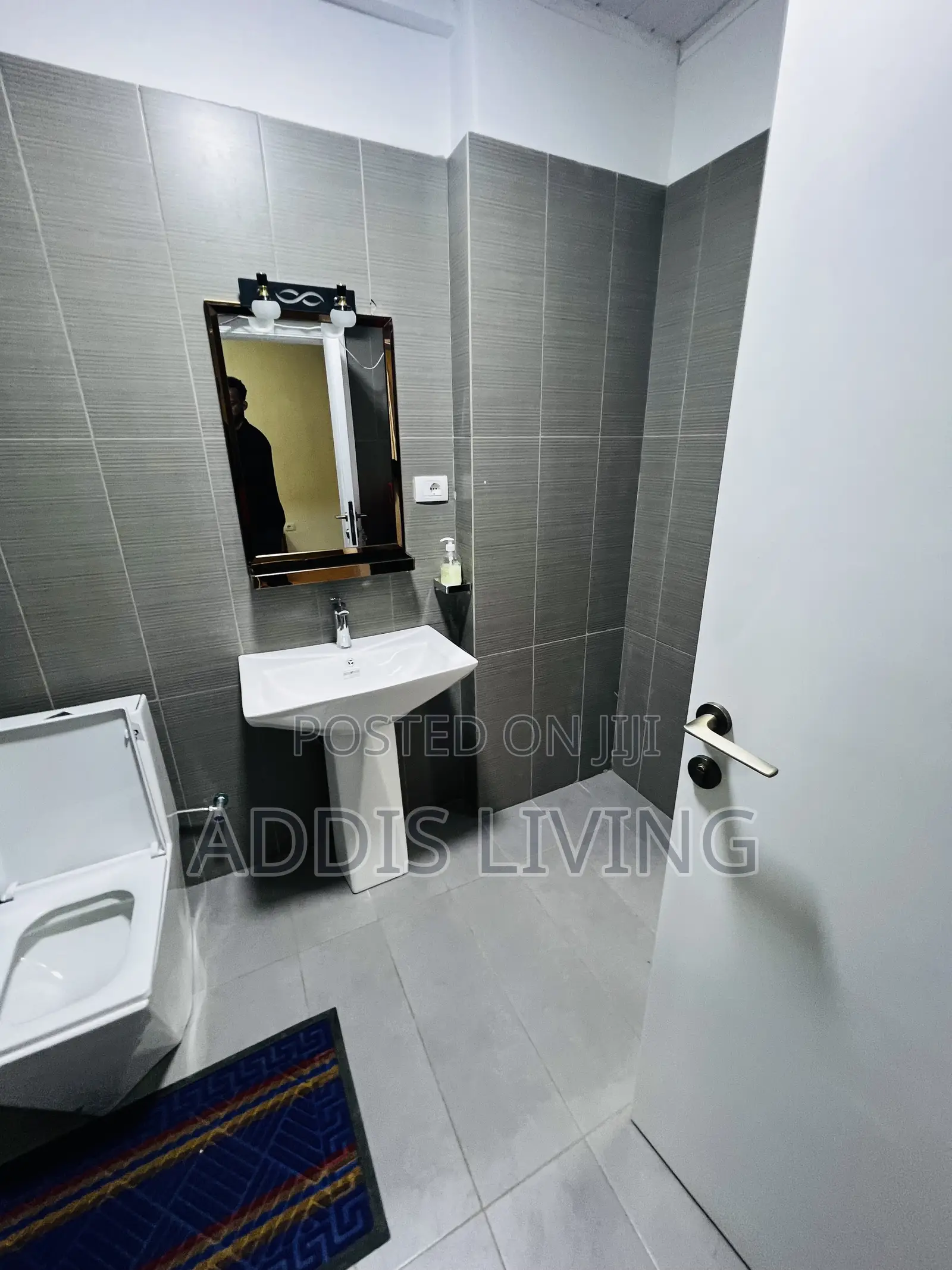 Furnished 2bdrm Apartment in Bole for rent
