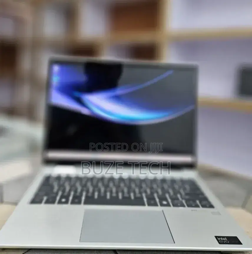 New Laptop HP Elitebook 830 G11 16GB Intel Core Ultra 7 SSD 512GB
