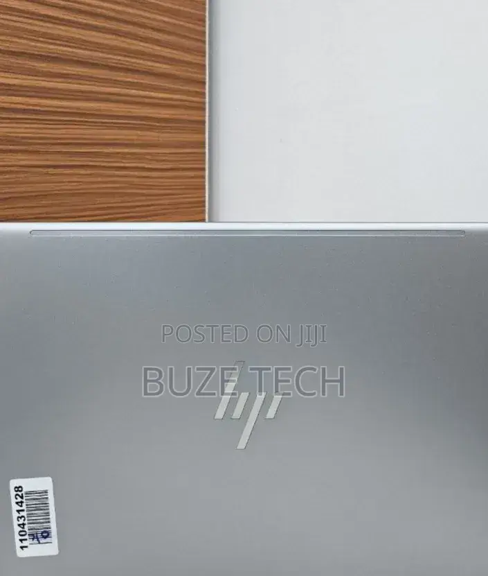 New Laptop HP ZBook Firefly 14 G10 16GB Intel Core i7 SSD 512GB