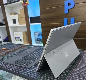 New Laptop Microsoft Surface Pro 7 8GB Intel Core i5 SSD 256GB