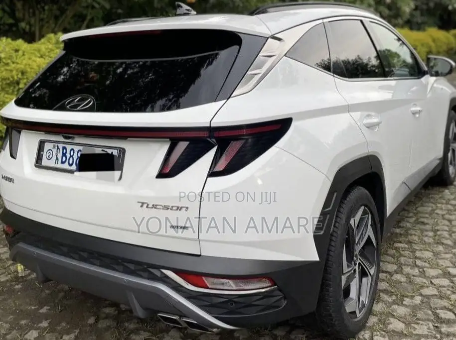 Hyundai Tucson 2021 White