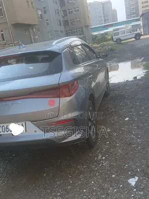 New BYD E2 43 kWh 94 hp FWD 2025 Gray