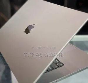 New Laptop Apple MacBook 32GB Apple M1 Pro SSD 512GB