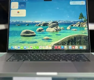 New Laptop Apple MacBook 32GB Apple M1 Pro SSD 512GB