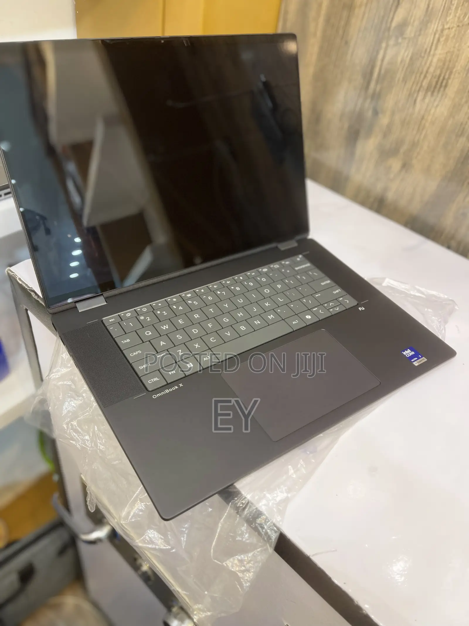 New Laptop HP OmniBook Ultra Flip 16" 16GB Intel Core Ultra 7 SSD 1T