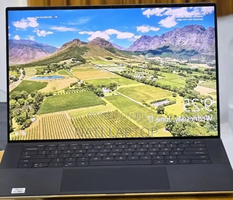 New Laptop Dell XPS 15 16GB Intel Core i7 SSD 512GB