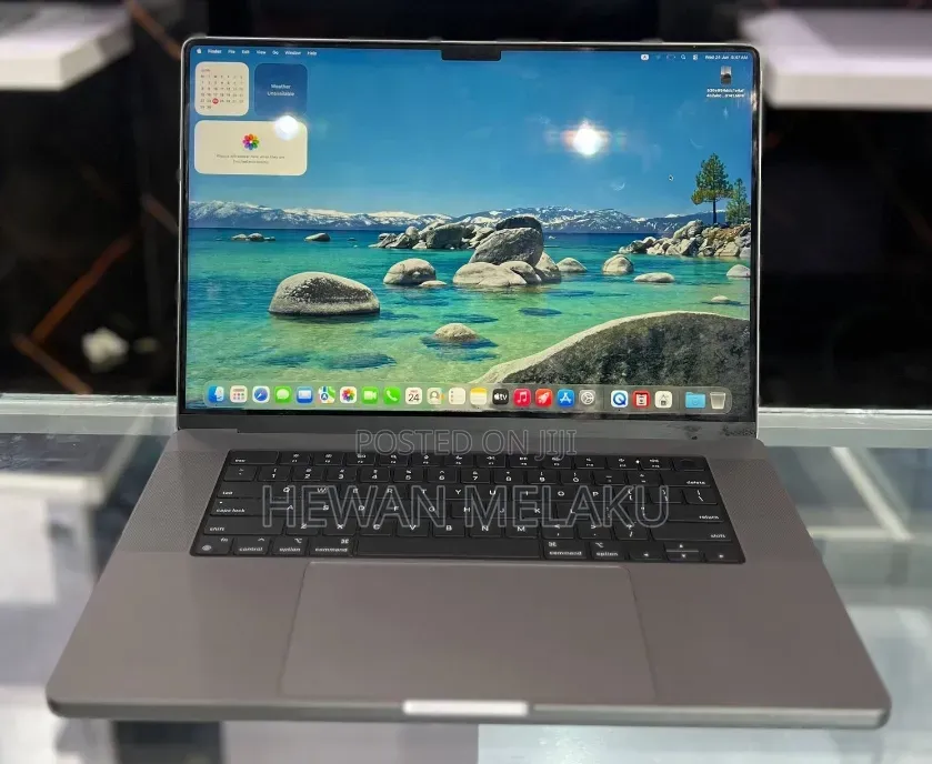 New Laptop Apple MacBook Pro 2021 M1 32GB Apple M1 Pro SSD 512GB