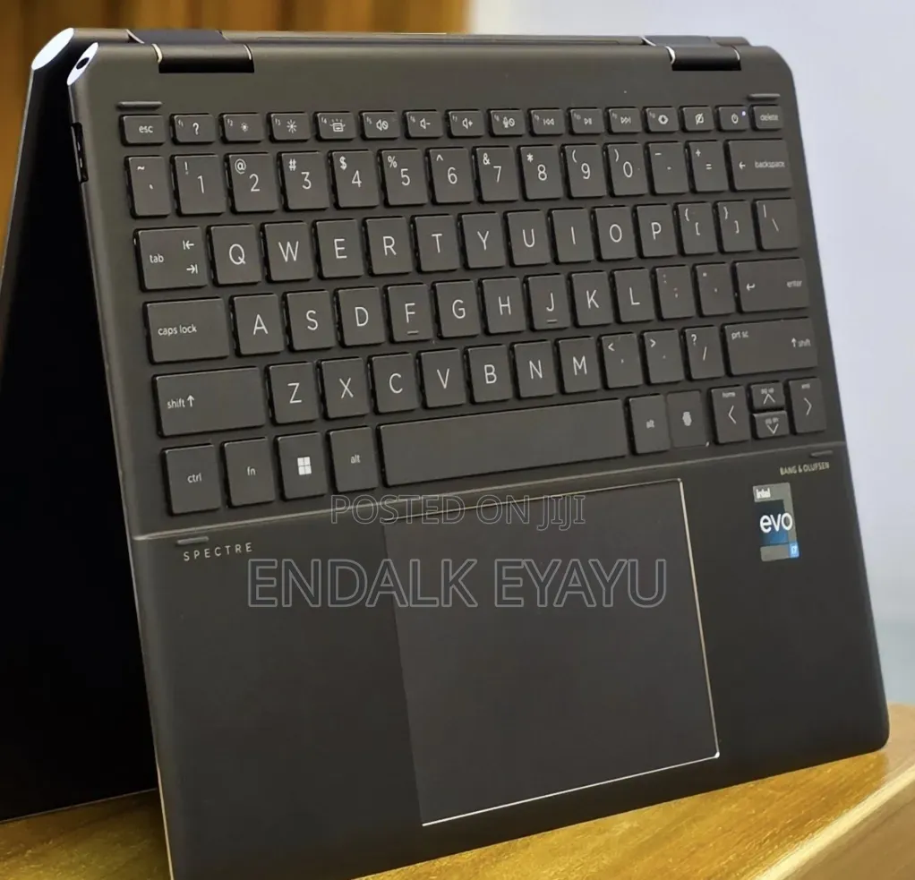 New Laptop HP Spectre X360 16GB Intel Core i7 SSD 1T