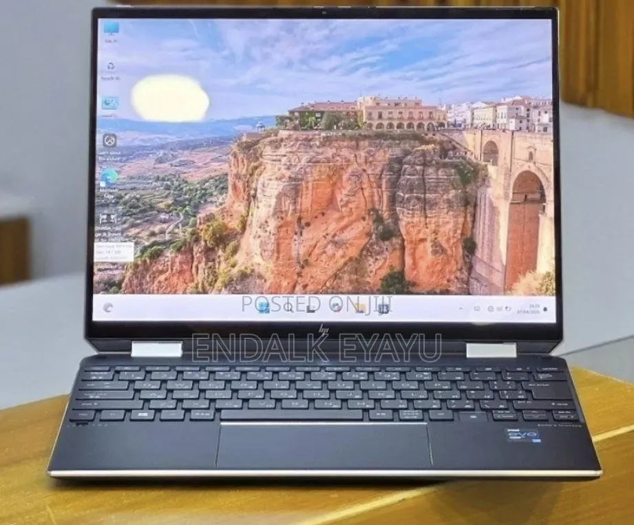 New Laptop HP Spectre X360 16GB Intel Core i7 SSD 1T