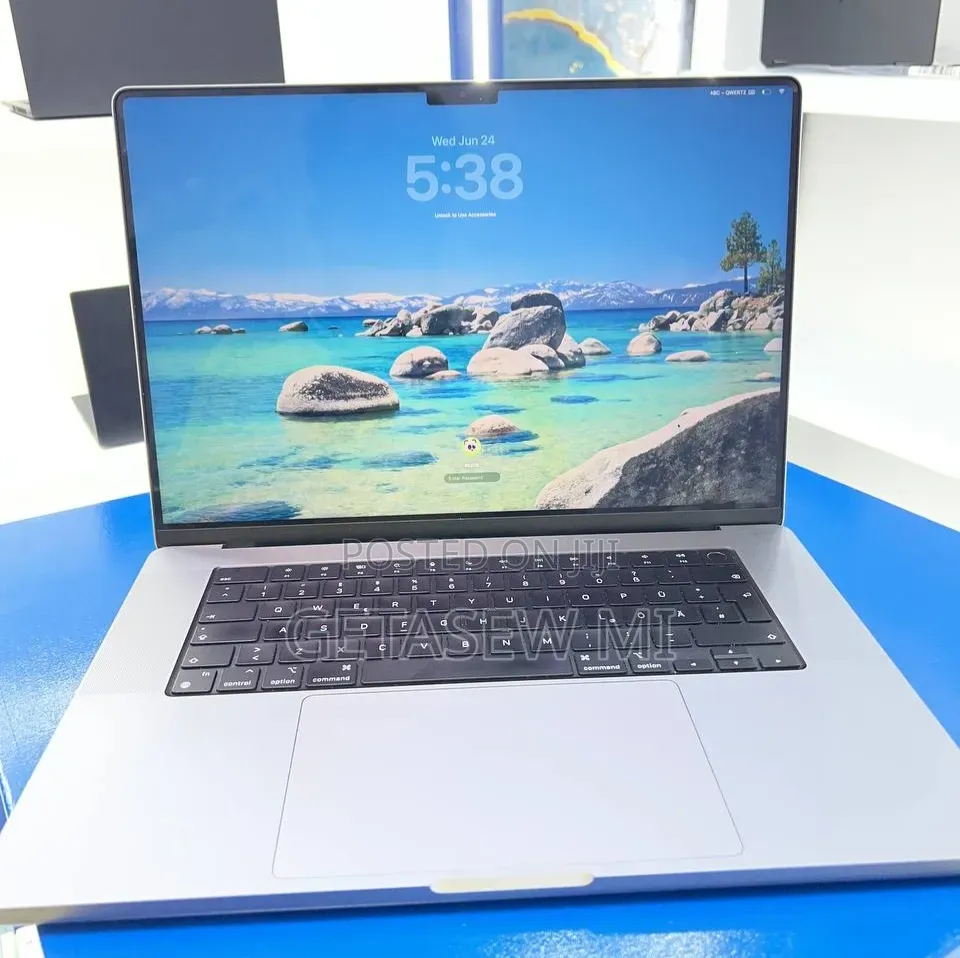 New Laptop Apple MacBook Pro 2021 M1 32GB Apple M1 Max SSD 1T