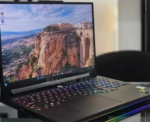 New Laptop Lenovo Legion Pro 7 32GB Intel Core Ultra 9 SSD 1T