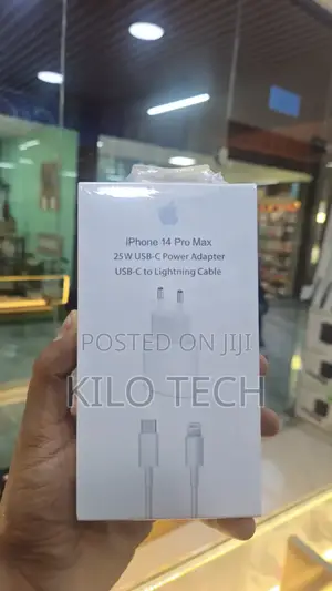 iPhone 14 Pro Max 25w Fast Charger Kit (Adapter + Cable)