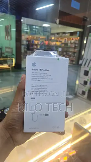iPhone 14 Pro Max 25w Fast Charger Kit (Adapter + Cable)