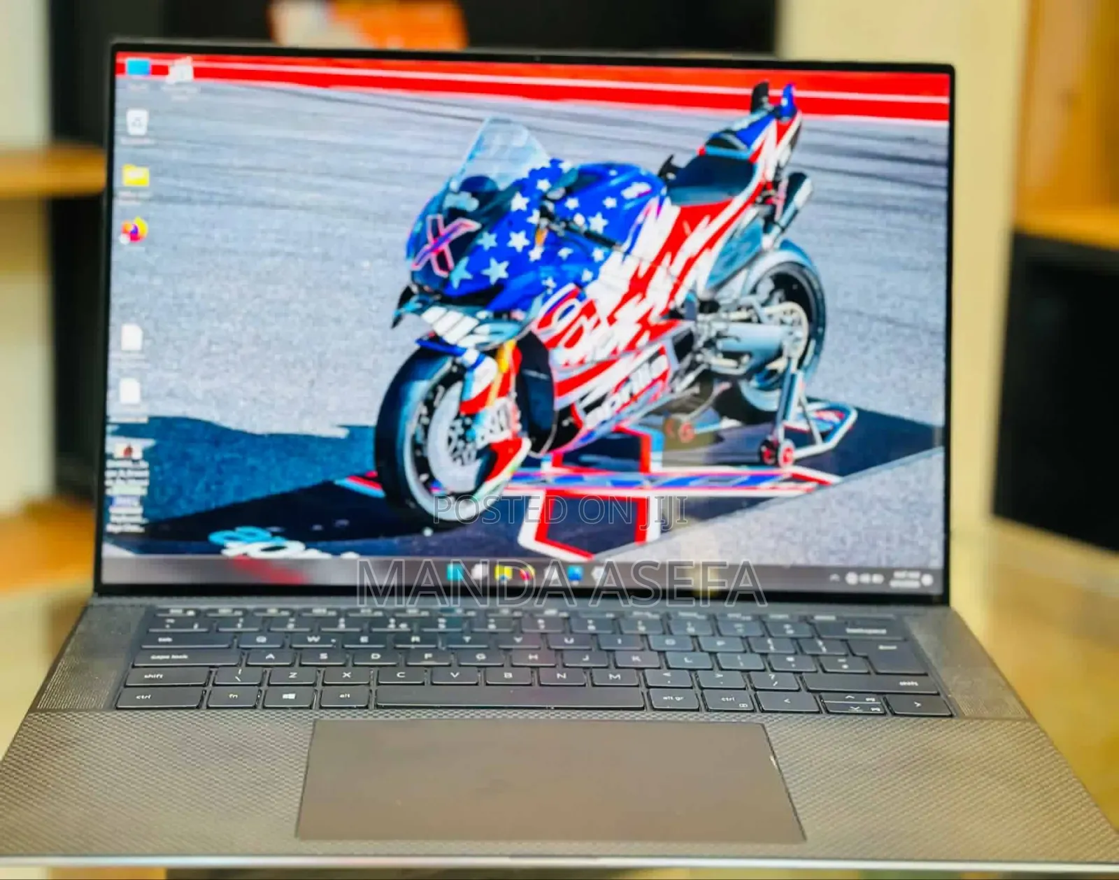 New Laptop Dell Precision 5560 16GB Intel Core i7 SSD 512GB