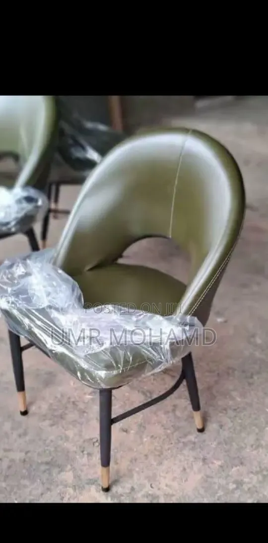 Cafe Chair Leazer
