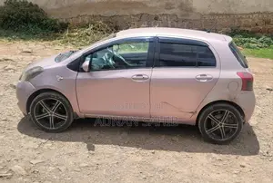 Toyota Yaris 2006 Pink