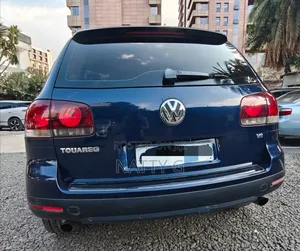 Volkswagen Touareg 2009 Blue
