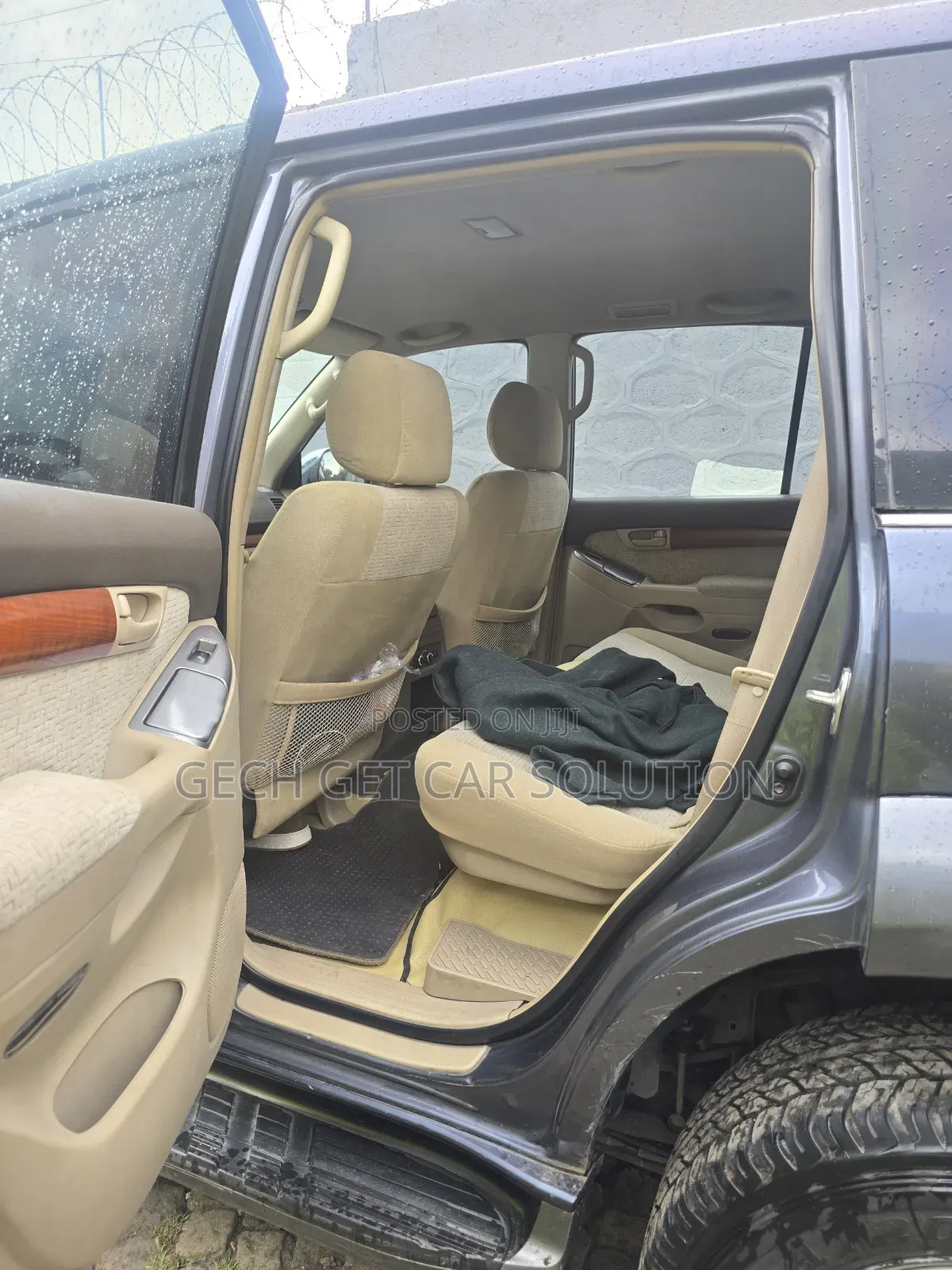 Toyota Land Cruiser 2006 Gray