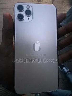 Apple iPhone 11 Pro Max 64 GB Gold