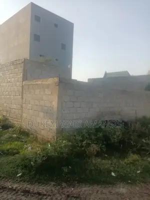 12bdrm House in Dukem, East Shewa for sale