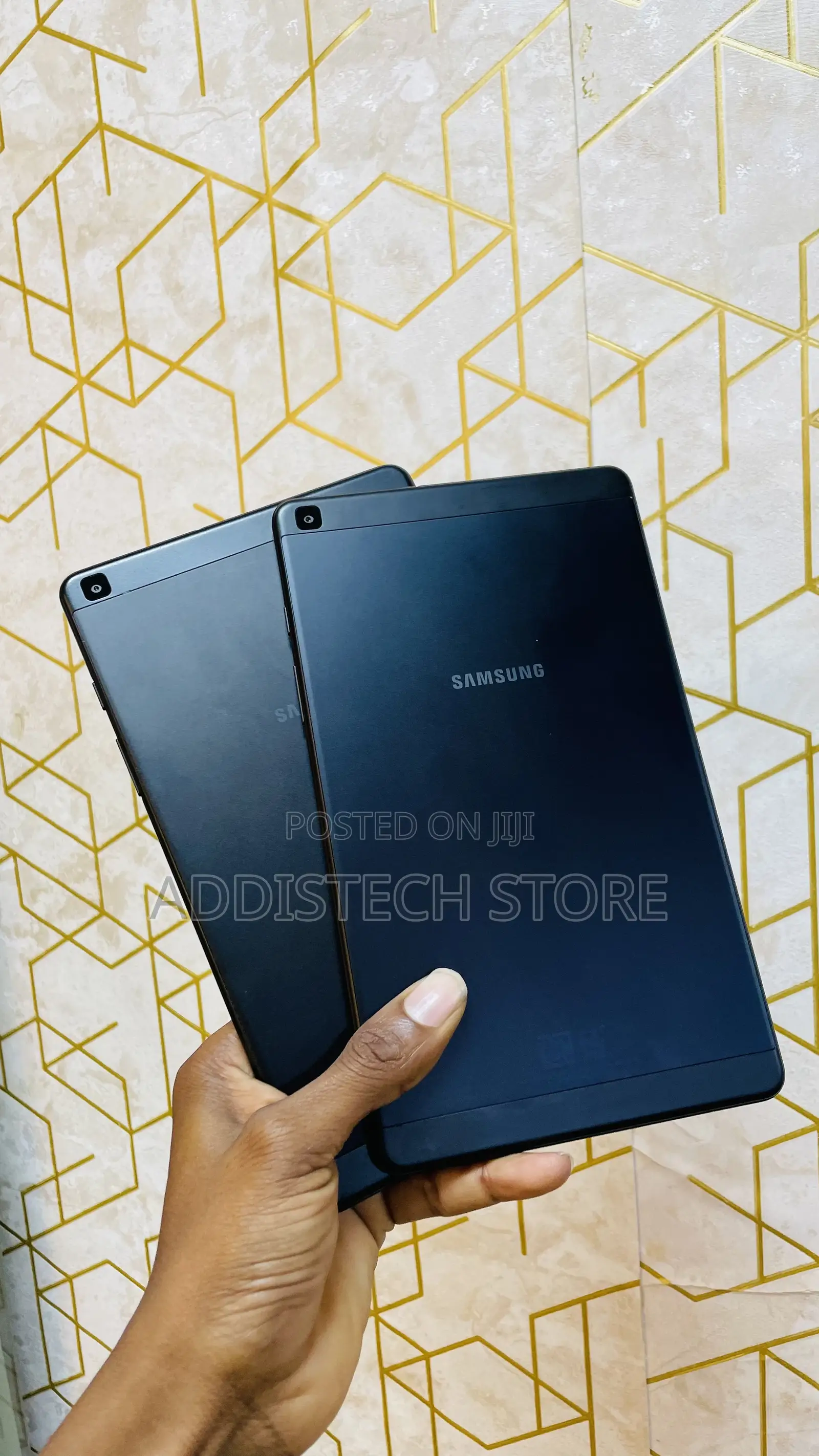 New Samsung Galaxy Tab A SM-T285 32 GB Black