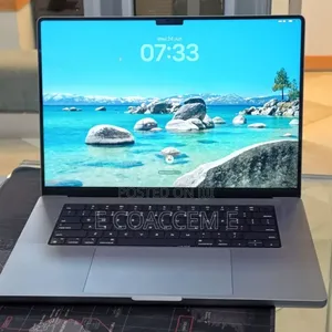 New Laptop Apple MacBook 32GB SSD 512GB