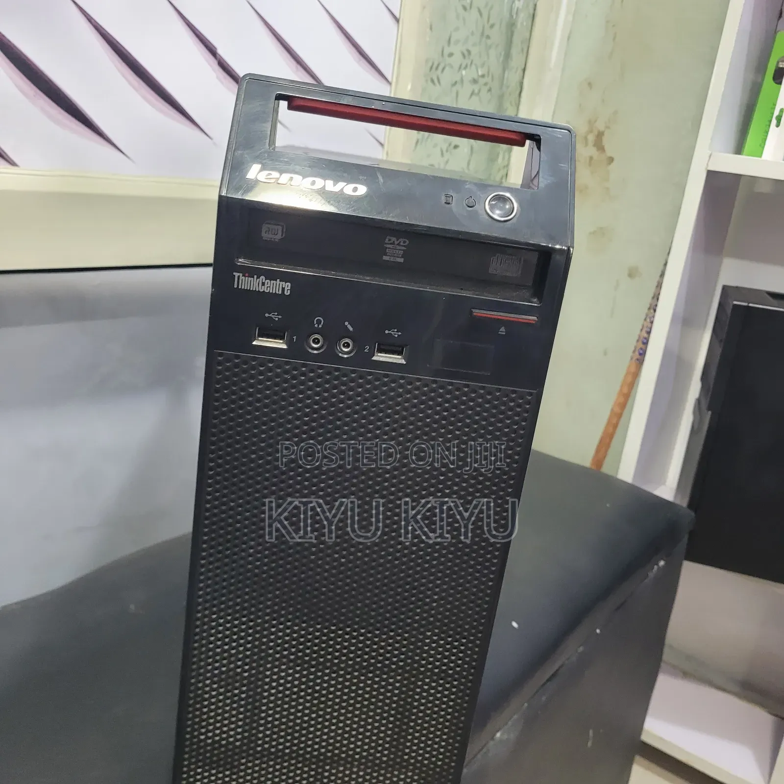 Desktop Computer Lenovo ideacentre 720 4GB Intel Core i3 HDD 4T