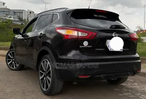 Nissan Qashqai 2017 Black