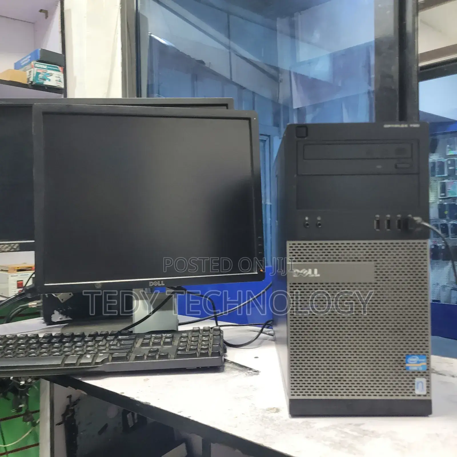 Desktop Computer Dell OptiPlex 790 4GB Intel Core i3 HDD 500GB