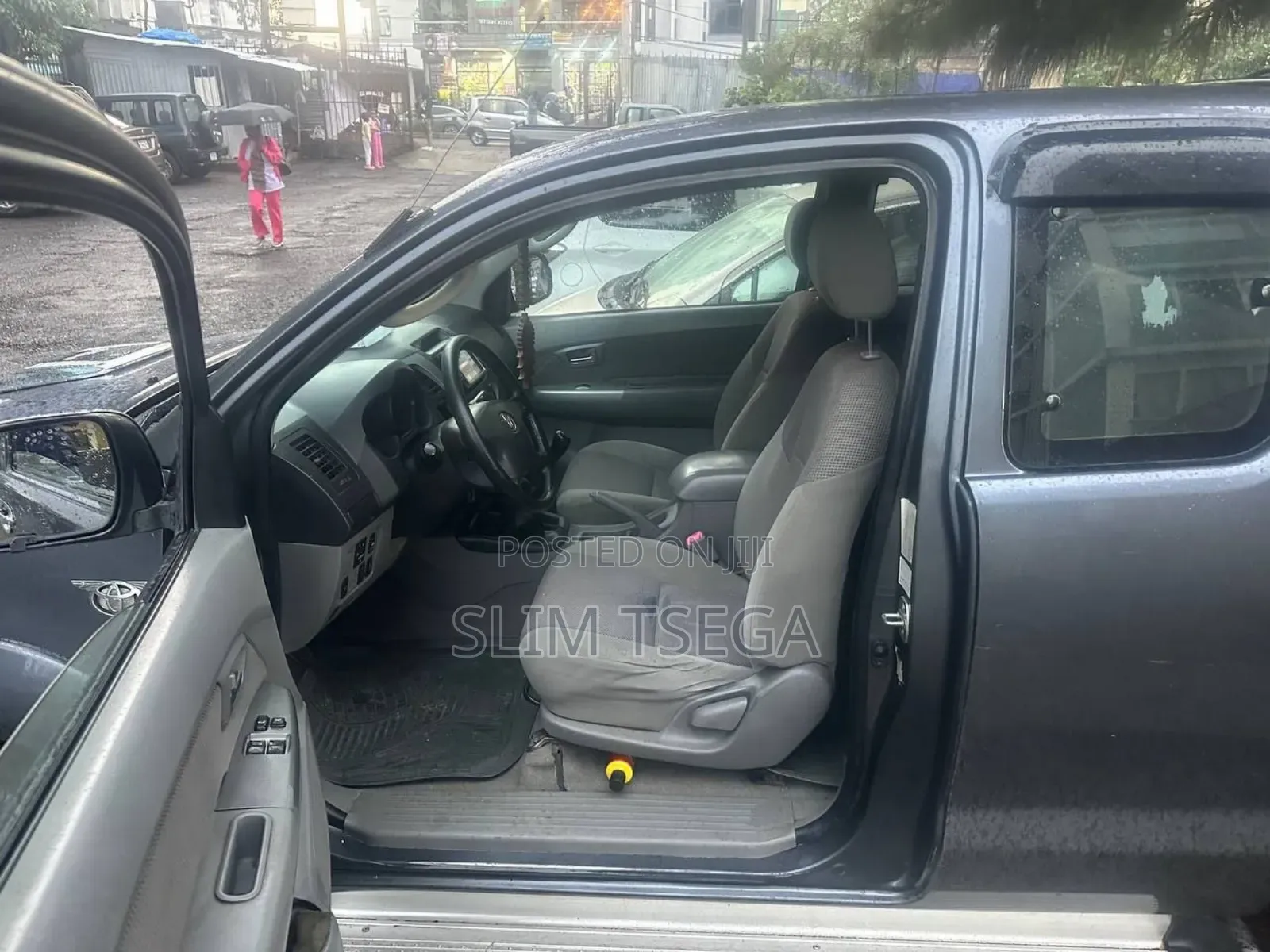 Rental Car_toyota Hilux Pickup