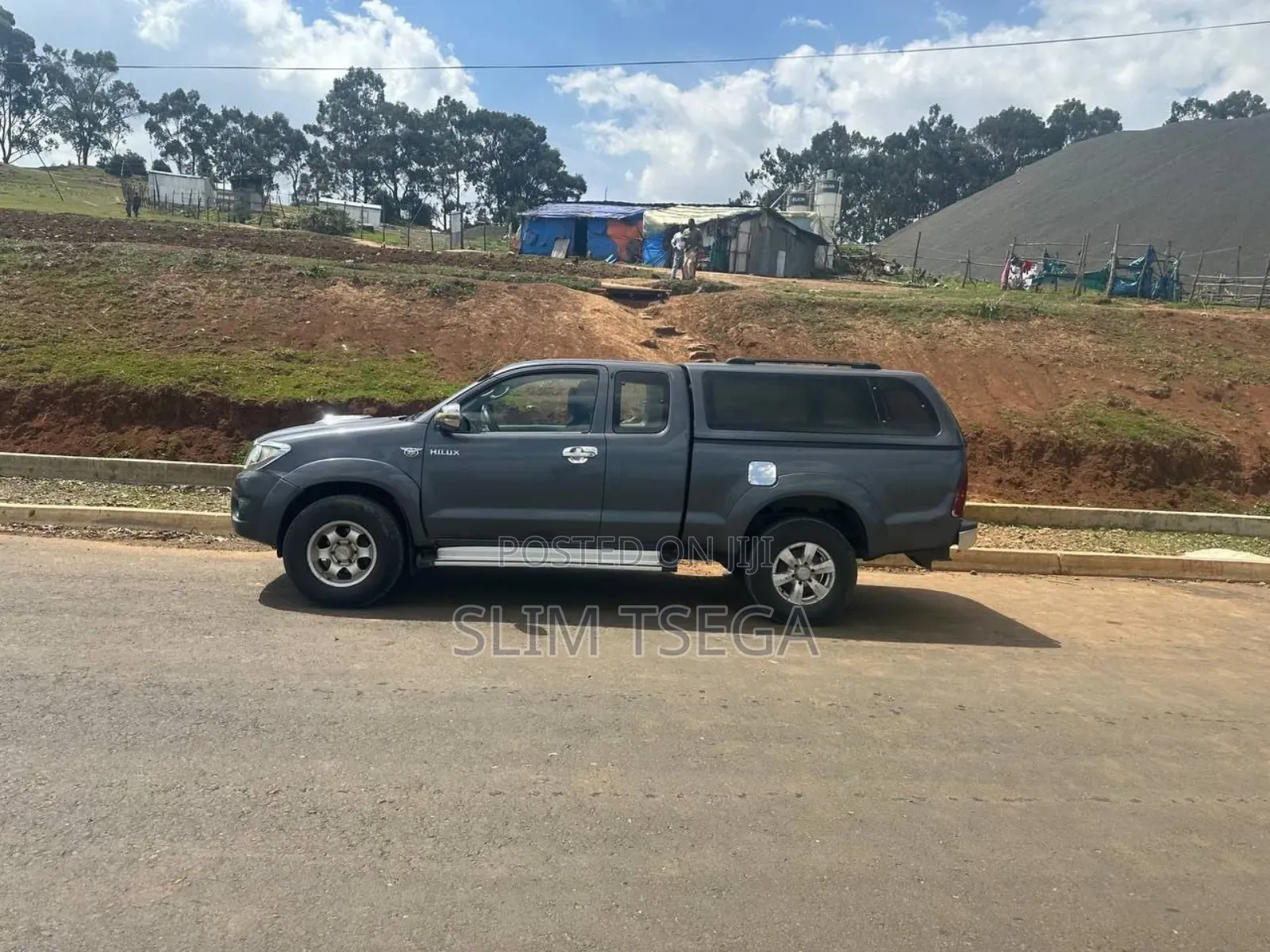 Rental Car_toyota Hilux Pickup