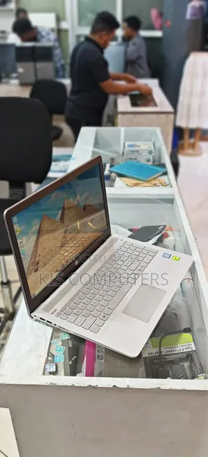 Laptop HP Pavilion 15 8GB Intel Core i7 SSD 1T