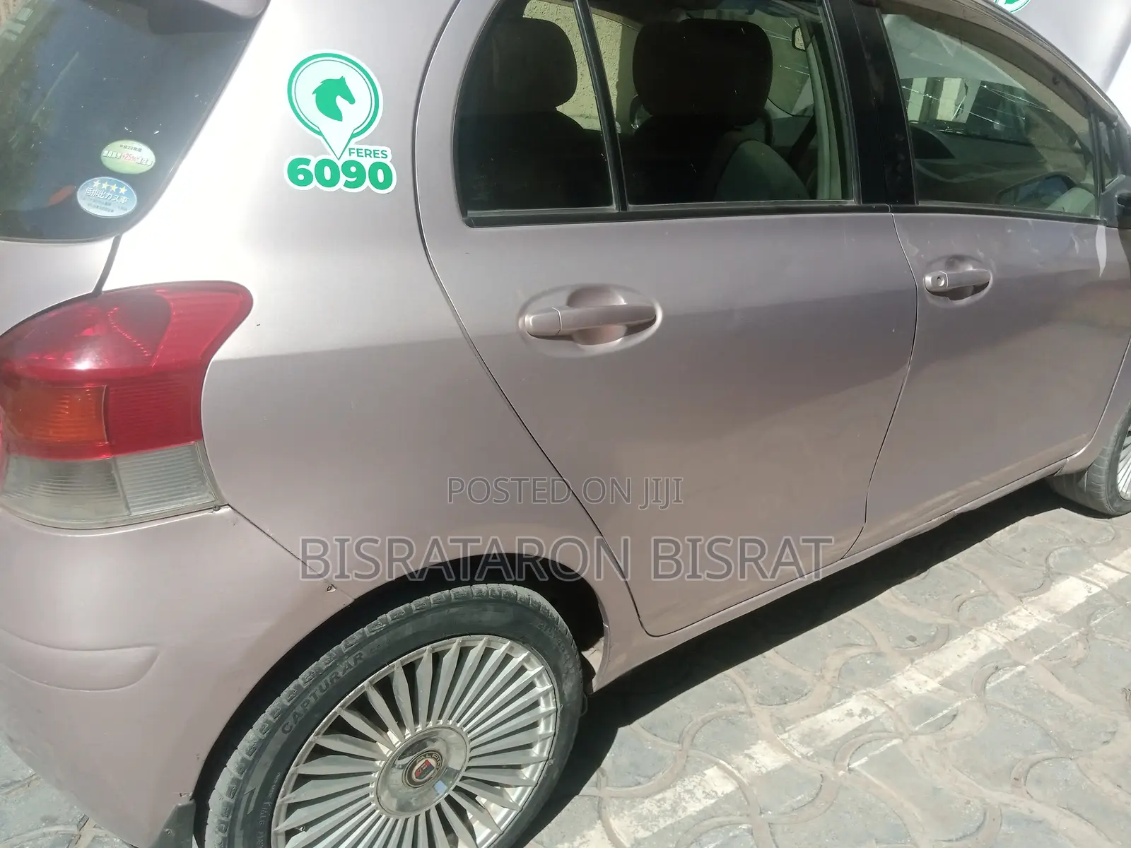 Toyota Yaris 2010 Pink