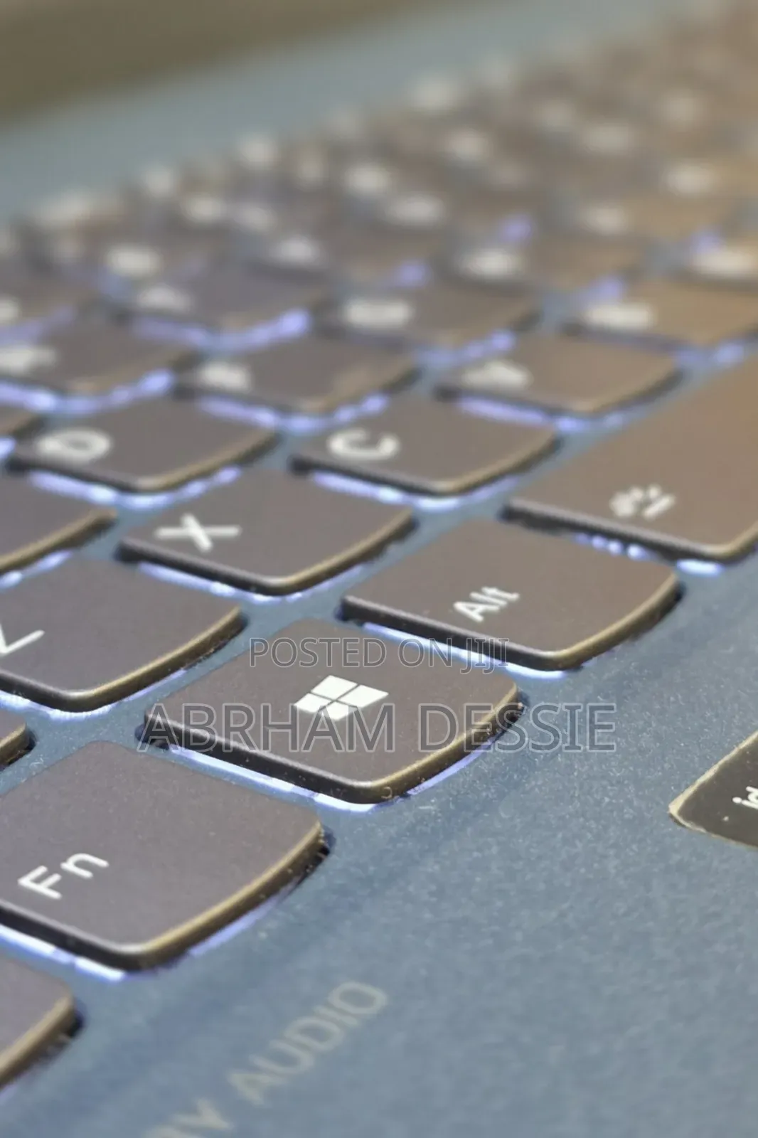 New Laptop Lenovo 12GB Intel Core i7 SSD 512GB
