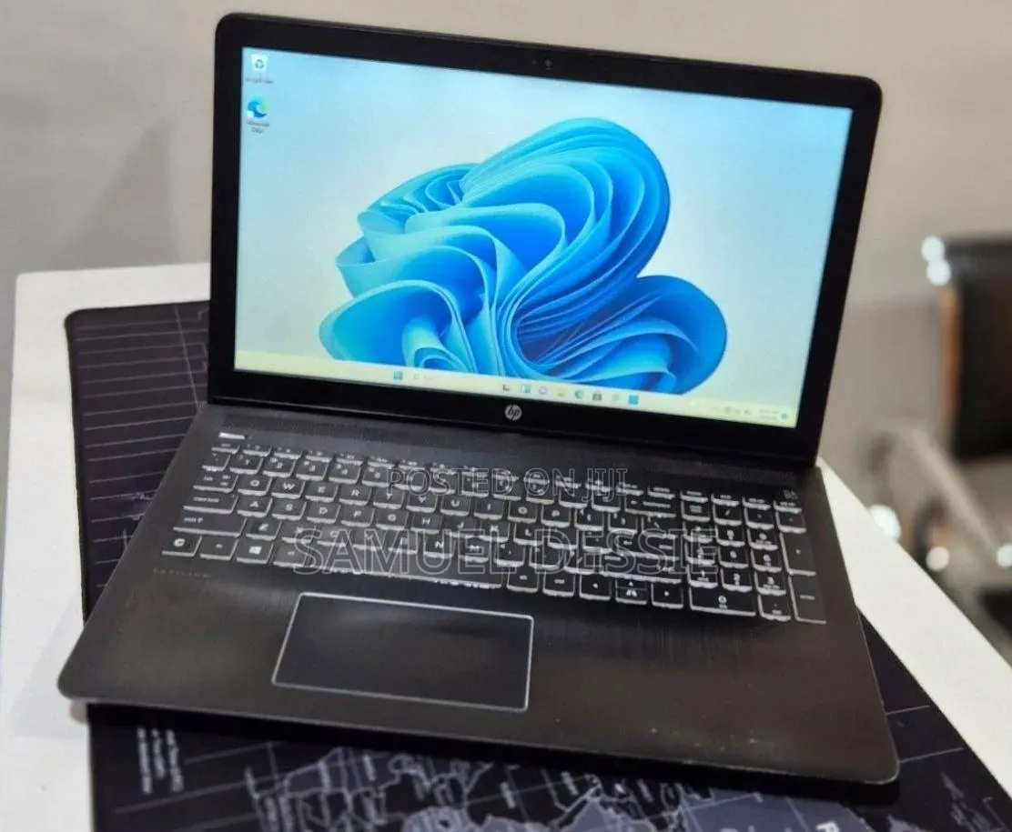 New Laptop HP Pavilion Power 15 8GB Intel Core i7 SSD 256GB